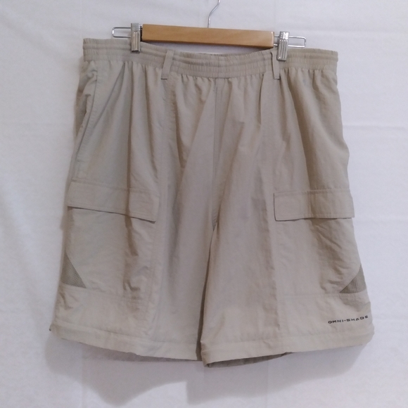 PFG Men's Convertible pants/shorts Cargo Columbia Brand L  & length 32 - Picture 2 of 8